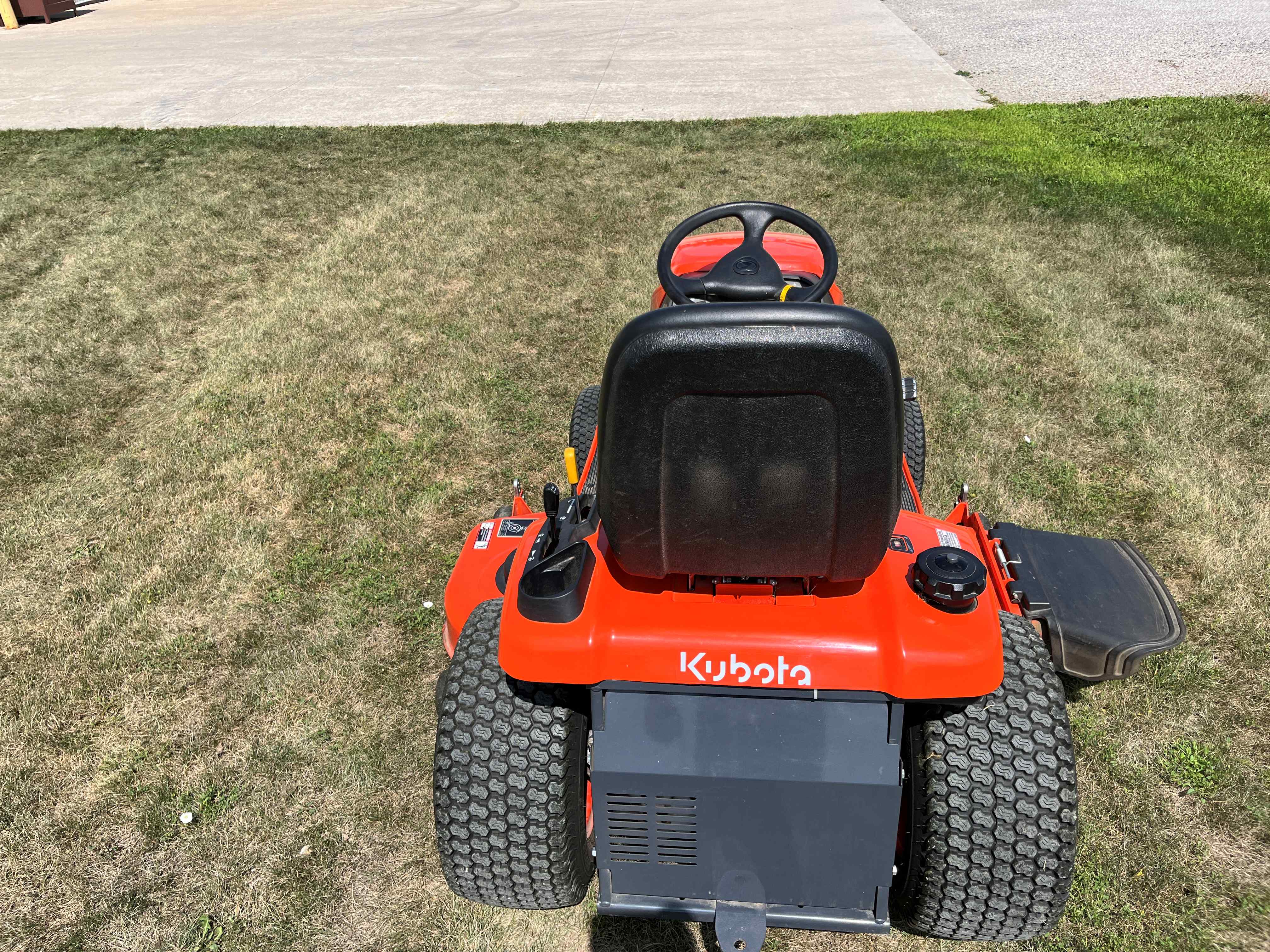 2021 Kubota GR2120 Garden Tractor