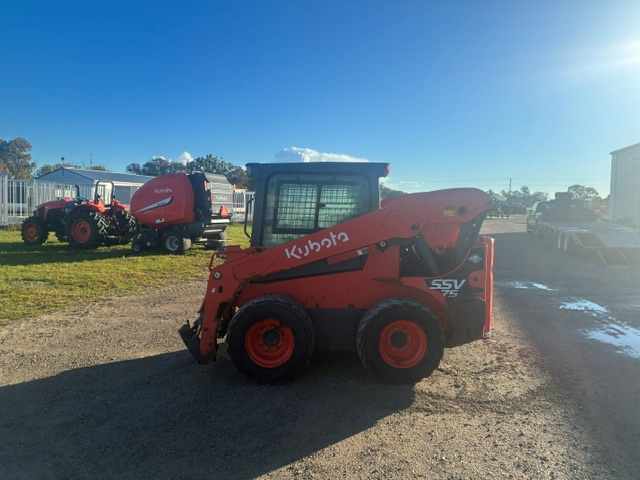 2022 Kubota SSV75 Skid Steer Loader