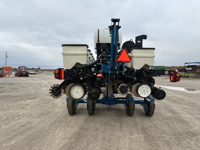 2015 Kinze 3500 Planter