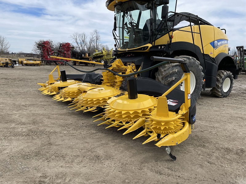 2023 New Holland 750B FI PLUS Header Forage