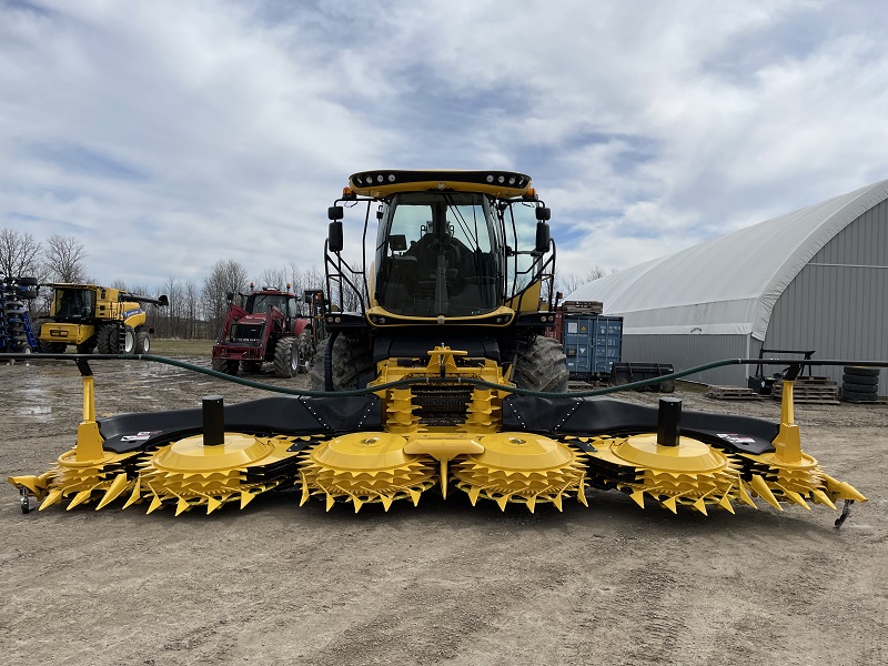 2023 New Holland 750B FI PLUS Header Forage