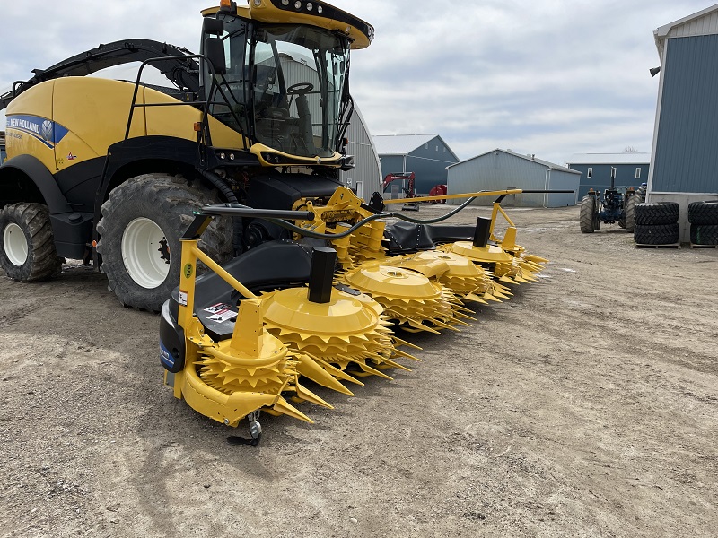 2023 New Holland 750B FI PLUS Header Forage