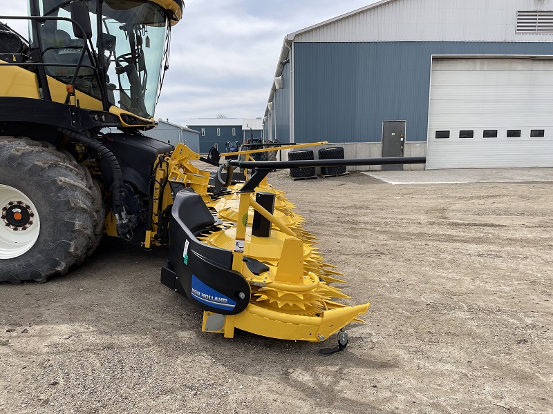 2023 New Holland 750B FI PLUS Header Forage