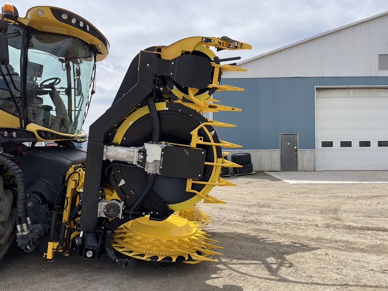 2023 New Holland 750B FI PLUS Header Forage