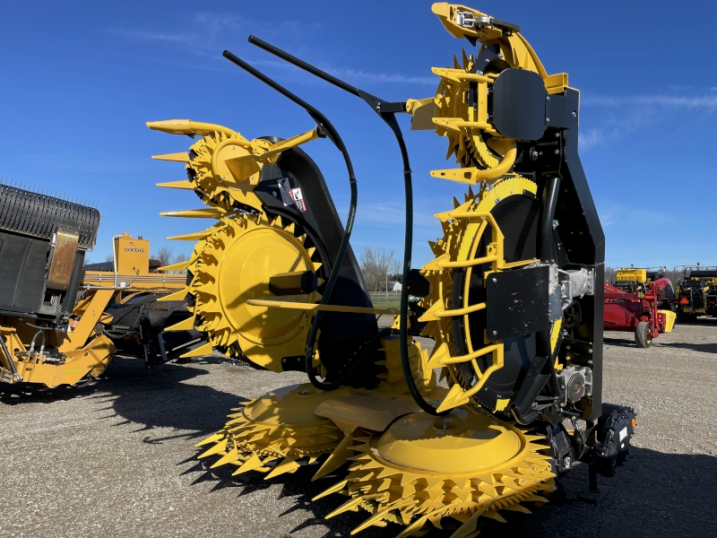 2023 New Holland 750B FI PLUS Header Forage