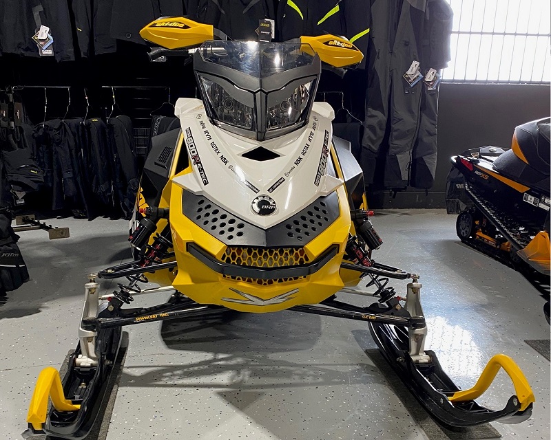 2011 Ski-Doo XRS 800 Snowmobile