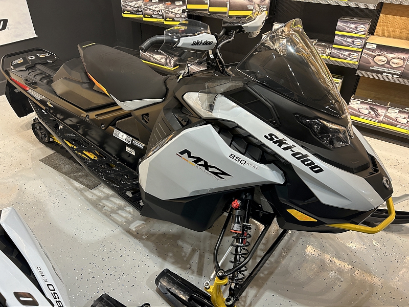 2024 Ski-Doo UDRB Snowmobile