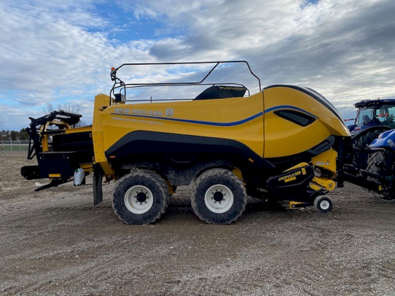 2024 New Holland BB340R HD Baler/Big Square