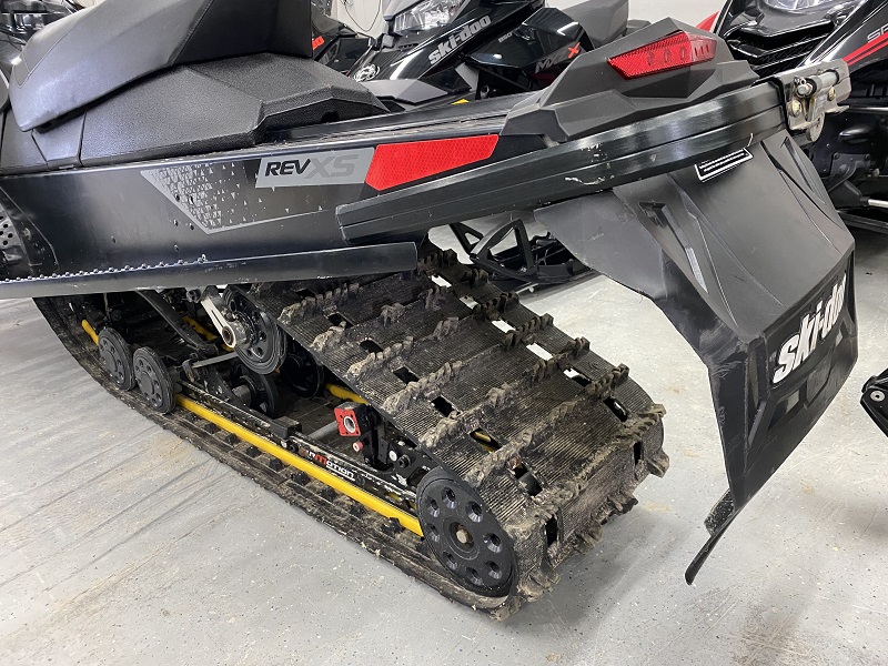 2016 Ski-Doo 800 X Snowmobile