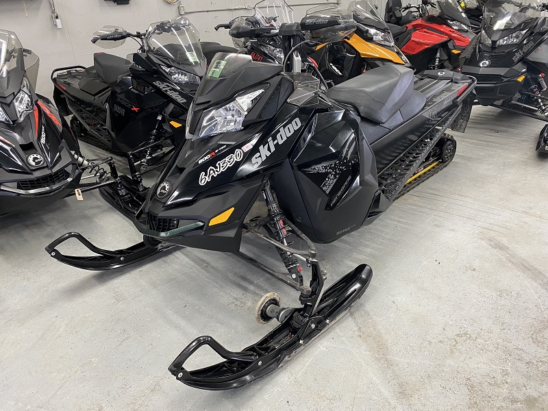 2016 Ski-Doo 800 X Snowmobile