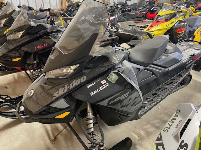 2017 Ski-Doo MXZ TNT Snowmobile