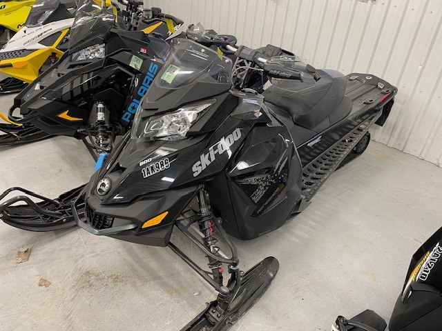 2016 Ski-Doo 600 X Snowmobile