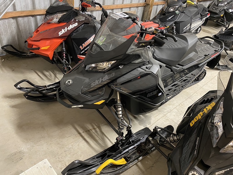 2021 Ski-Doo 600 Snowmobile