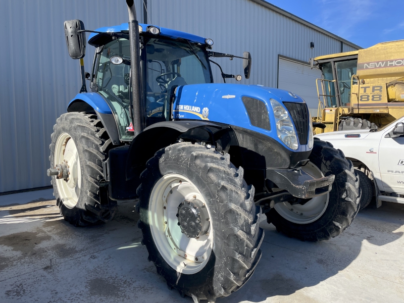 2014 New Holland T7.270 AC Tractor