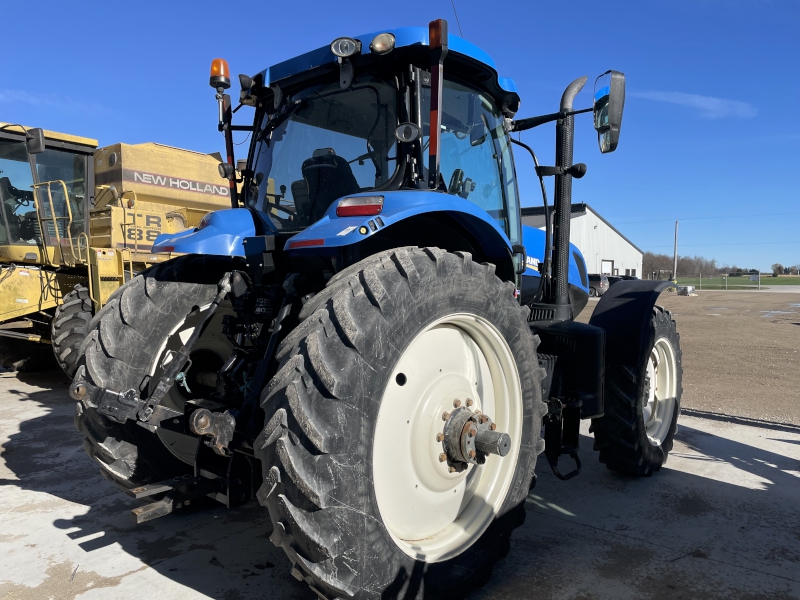 2014 New Holland T7.270 AC Tractor