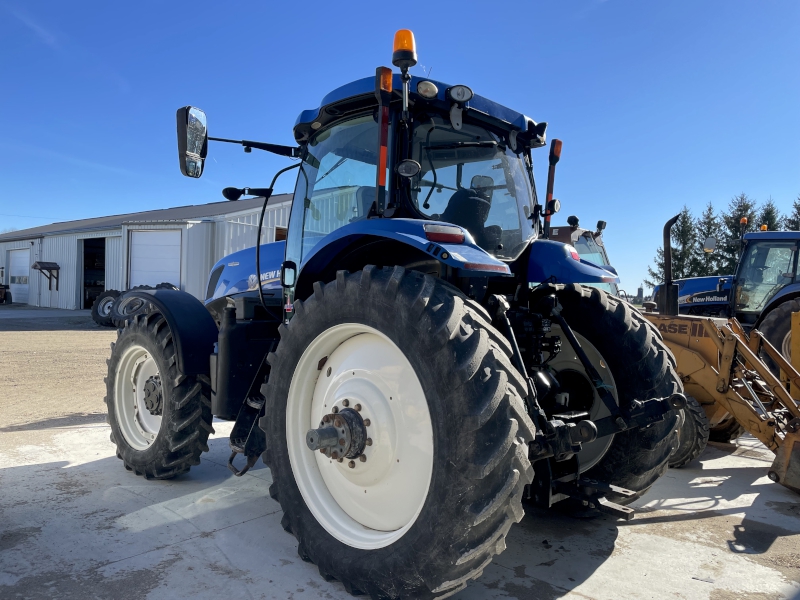 2014 New Holland T7.270 AC Tractor