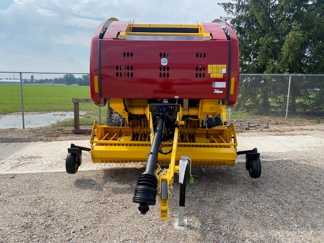 2024 New Holland RB450 Baler/Round