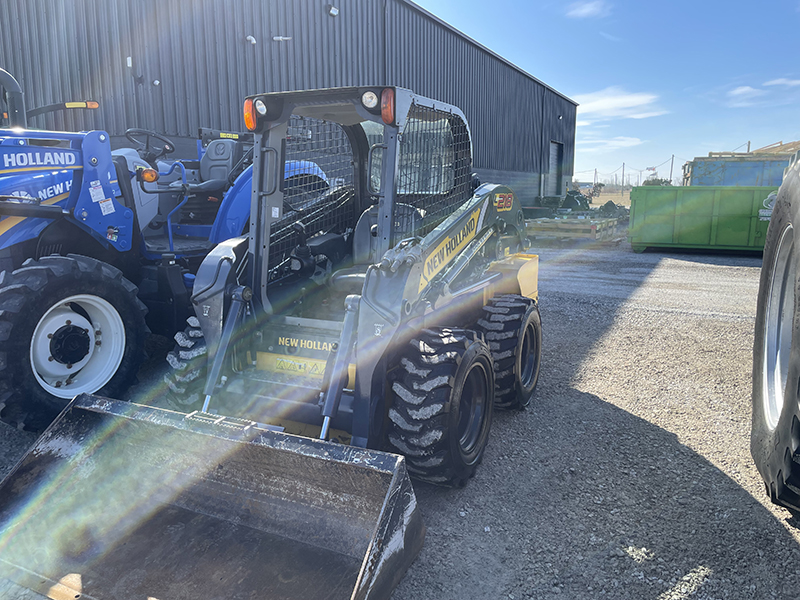 2017 New Holland L218 Skid Steer Loader