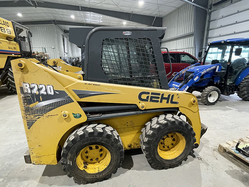 2014 Gehl R220 Skid Steer Loader