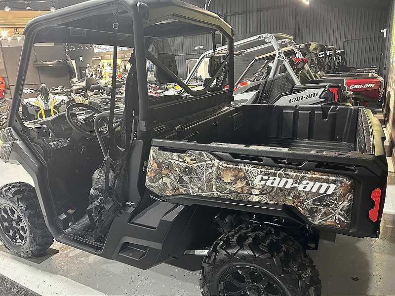 2024 Can-Am 8FRH Side by Side