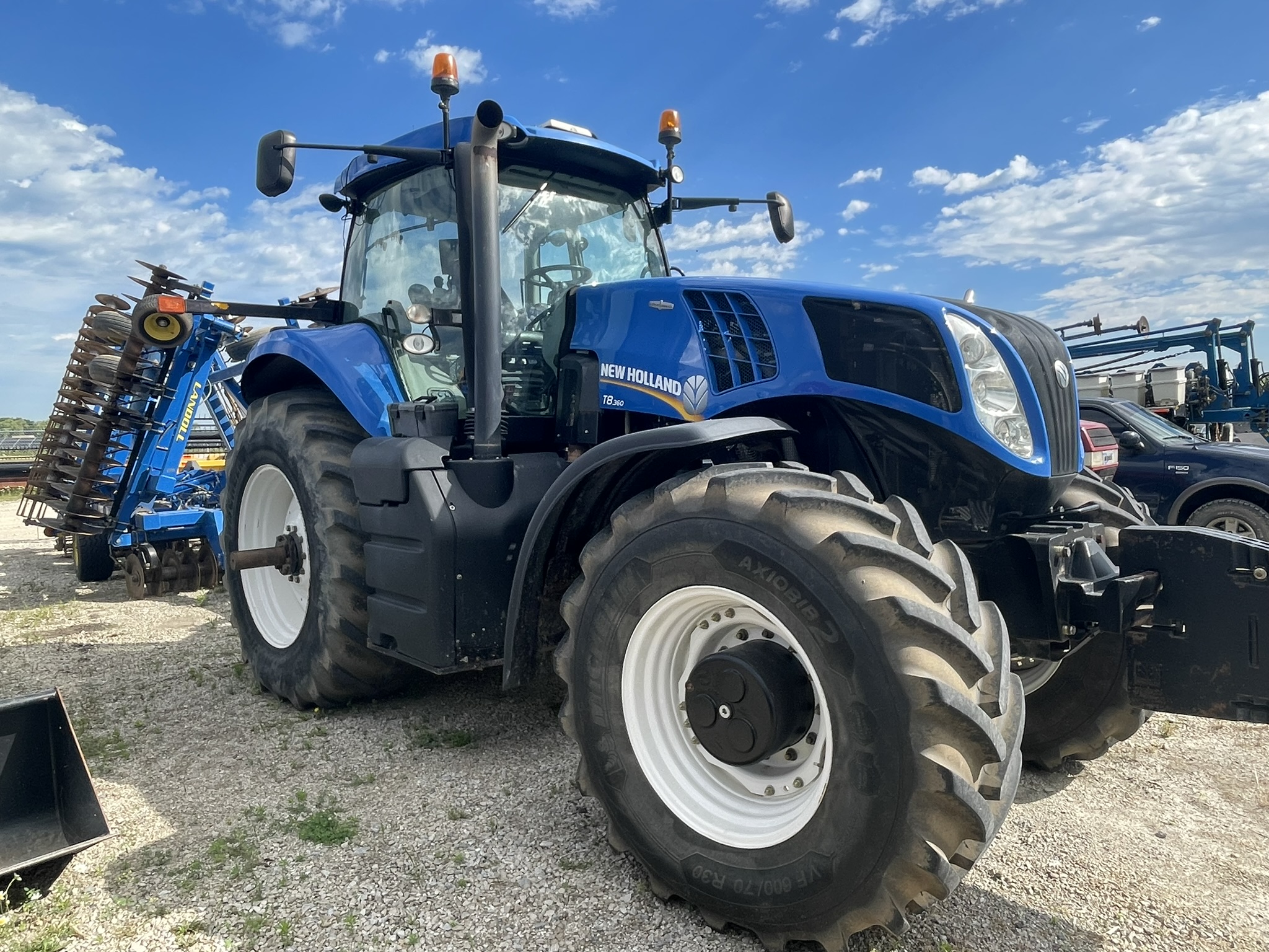 2014 New Holland T8.360 Tractor