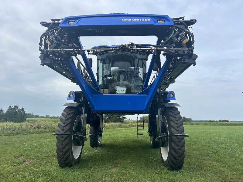 2024 New Holland SP.310F Sprayer/High Clearance