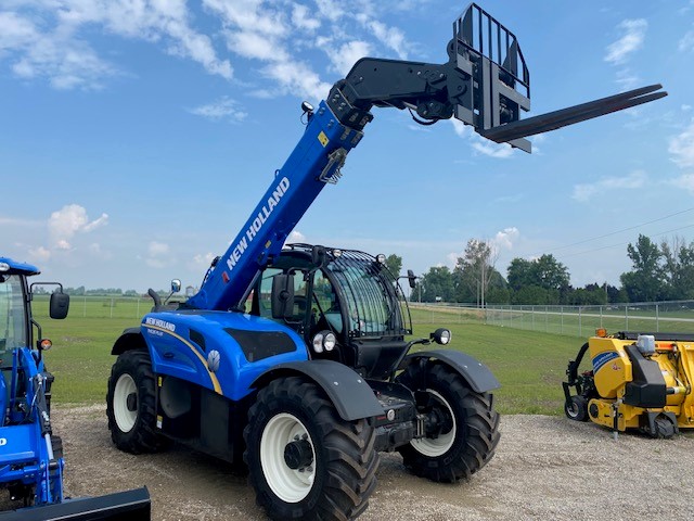 2024 New Holland TH9.35 TeleHandler