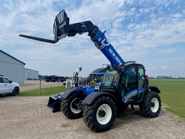 2024 New Holland TH9.35 TeleHandler