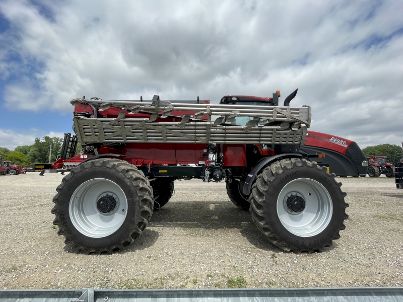 2024 Case IH TRIDENT 5550 Fertilizer Spreader