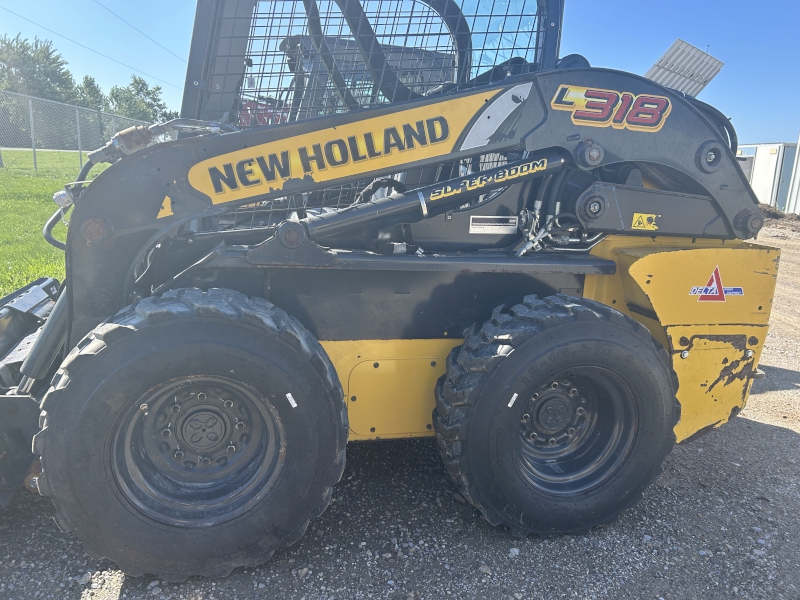 2021 New Holland L318 Skid Steer Loader