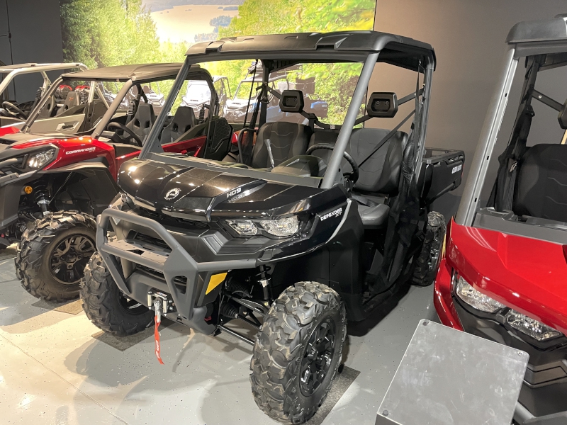 2025 Can-Am 8FSH Side by Side