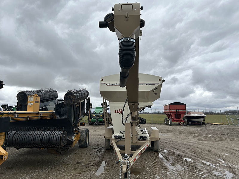 2025 Unverferth 3955DXL Seed Tender