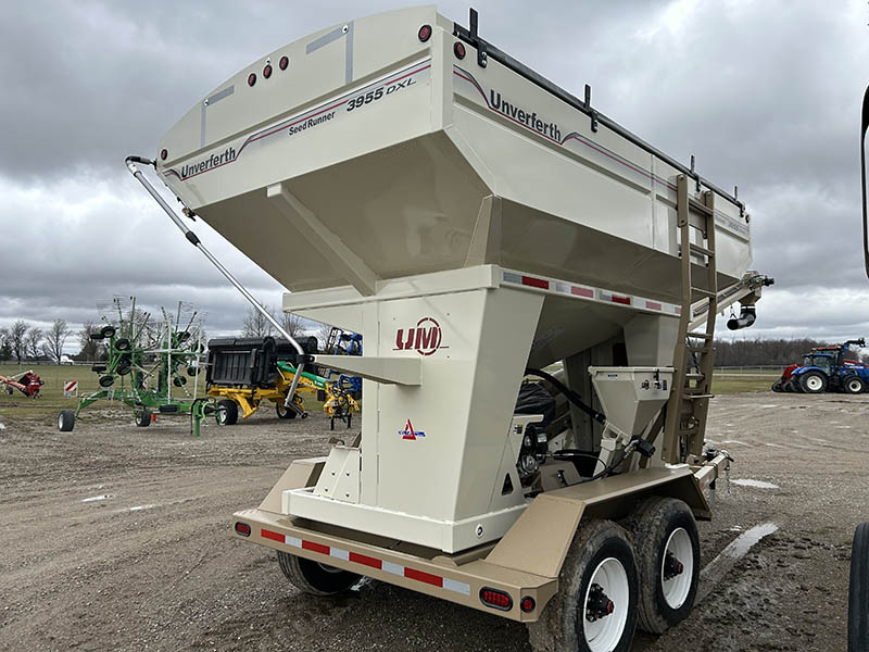 2025 Unverferth 3955DXL Seed Tender
