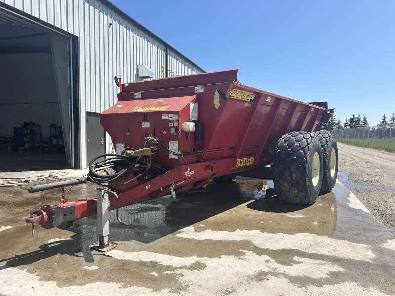 2012 Meyer 8865 Manure Spreader