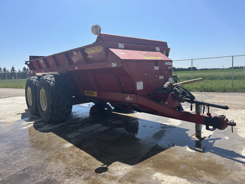 2012 Meyer 8865 Manure Spreader