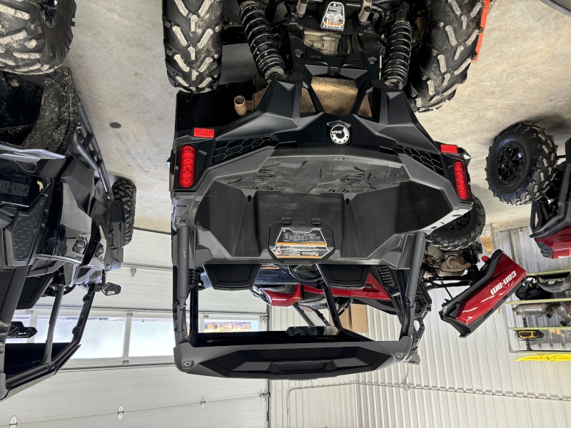 2023 Can-Am 7FPF Side by Side