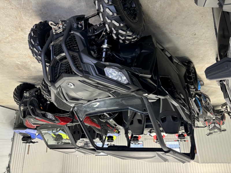 2023 Can-Am 7FPF Side by Side