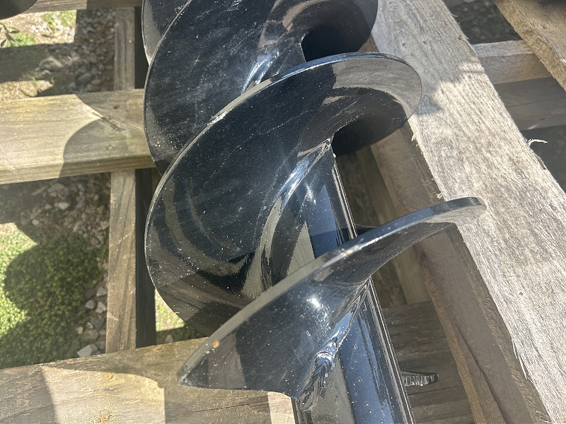 2024 CNH 9863628 Post Auger