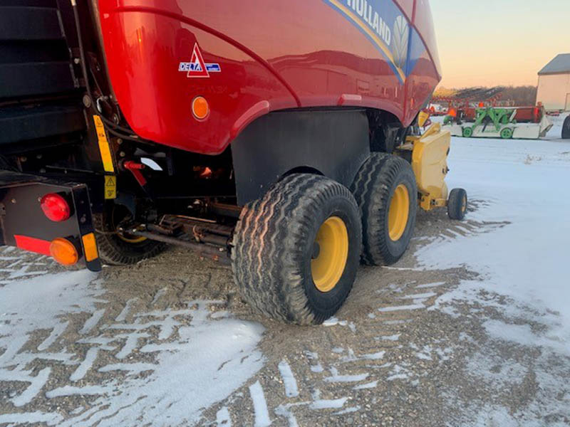 2013 New Holland BB330R Baler/Big Square