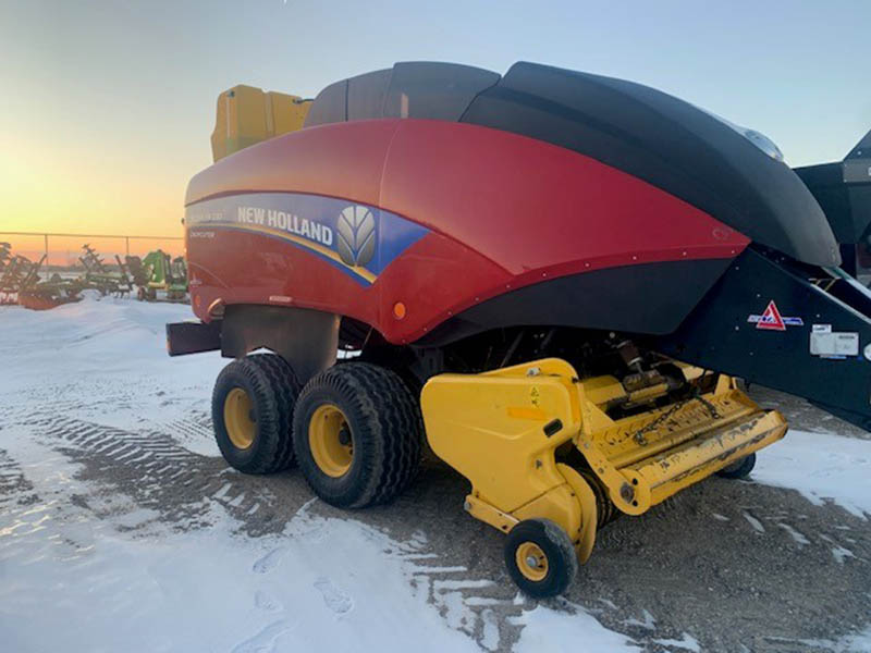 2013 New Holland BB330R Baler/Big Square