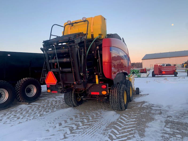 2013 New Holland BB330R Baler/Big Square