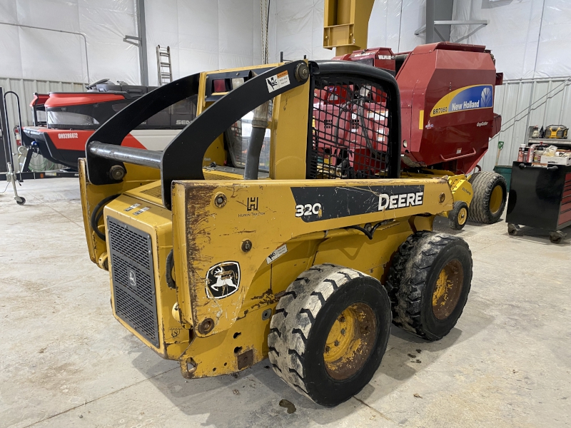 2009 John Deere 320 Skid Steer Loader