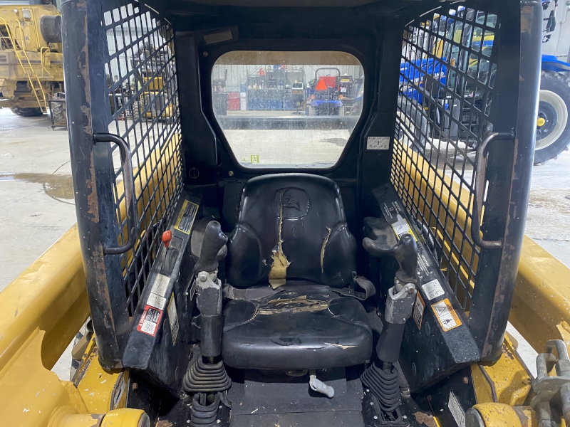 2009 John Deere 320 Skid Steer Loader