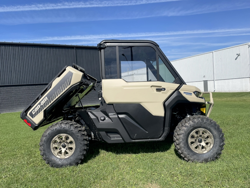 2025 Can-Am 8JSH Side by Side