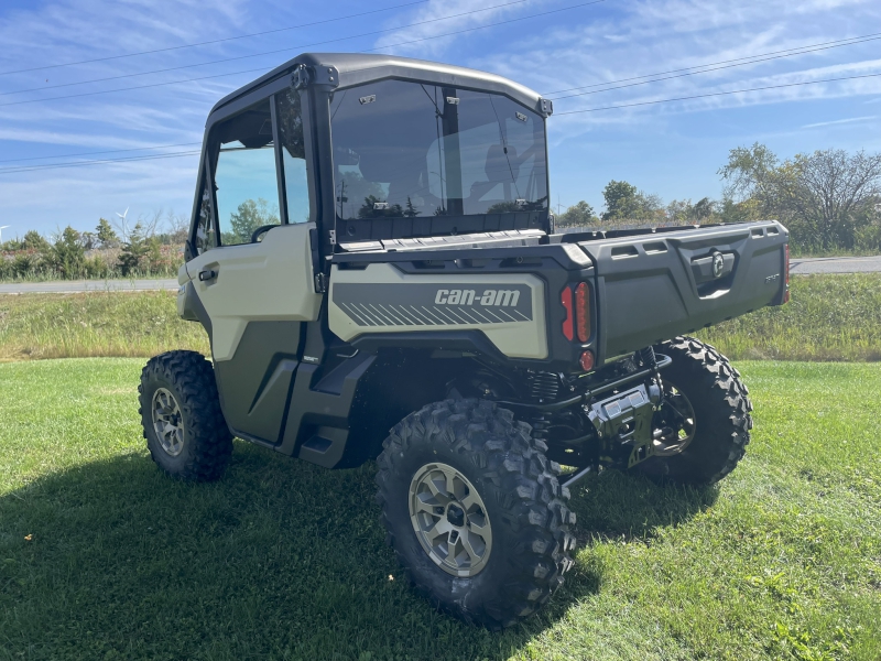 2025 Can-Am 8JSH Side by Side