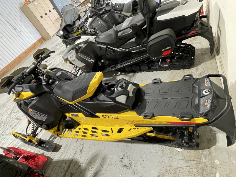 2024 Ski-Doo MXZ 850 Snowmobile