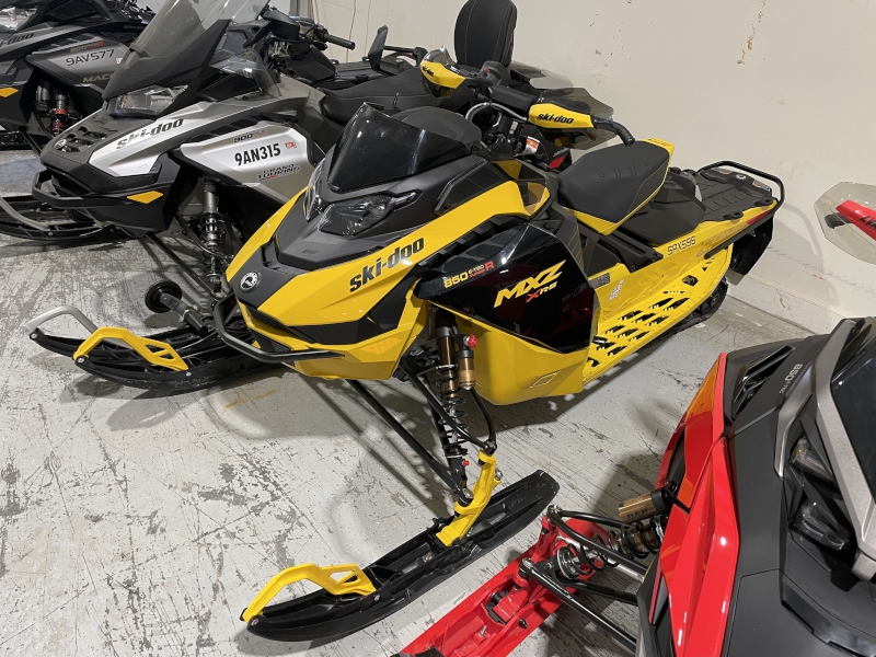 2024 Ski-Doo MXZ 850 Snowmobile