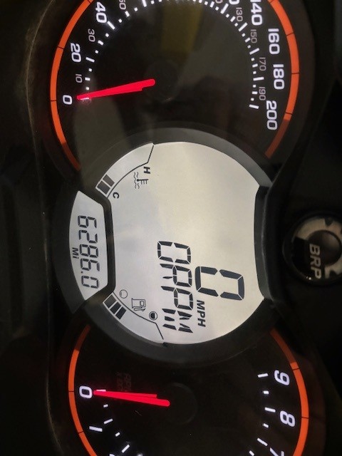 2017 Ski-Doo MXZ 850 X Snowmobile