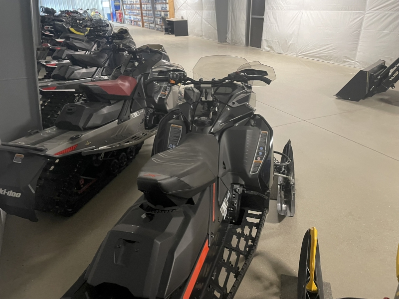 2022 Ski-Doo MXZ 850 Snowmobile