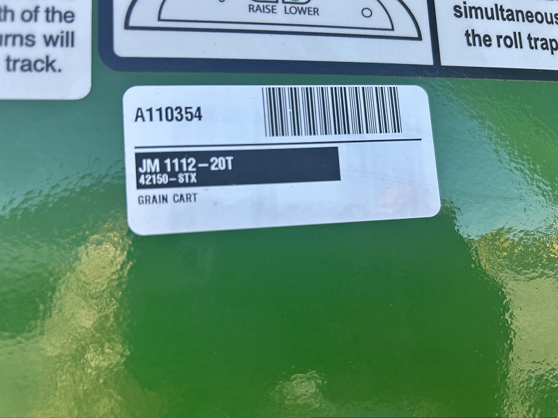 2025 J&M 1112-20T Grain Cart